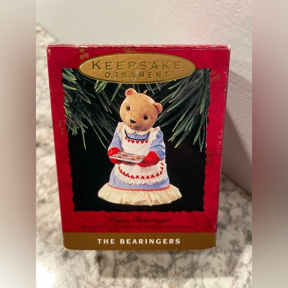Hallmark Keepsake Vintage Ornament - Mama Bearinger baking cookies
